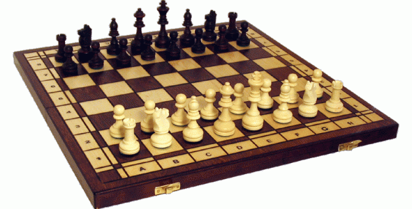 obrazek przedstawia plansze do gry w szachy
